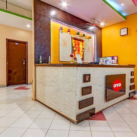 Oyo Flagship Hotel Samruddhi Lodge Nirmal  Kültér fotó
