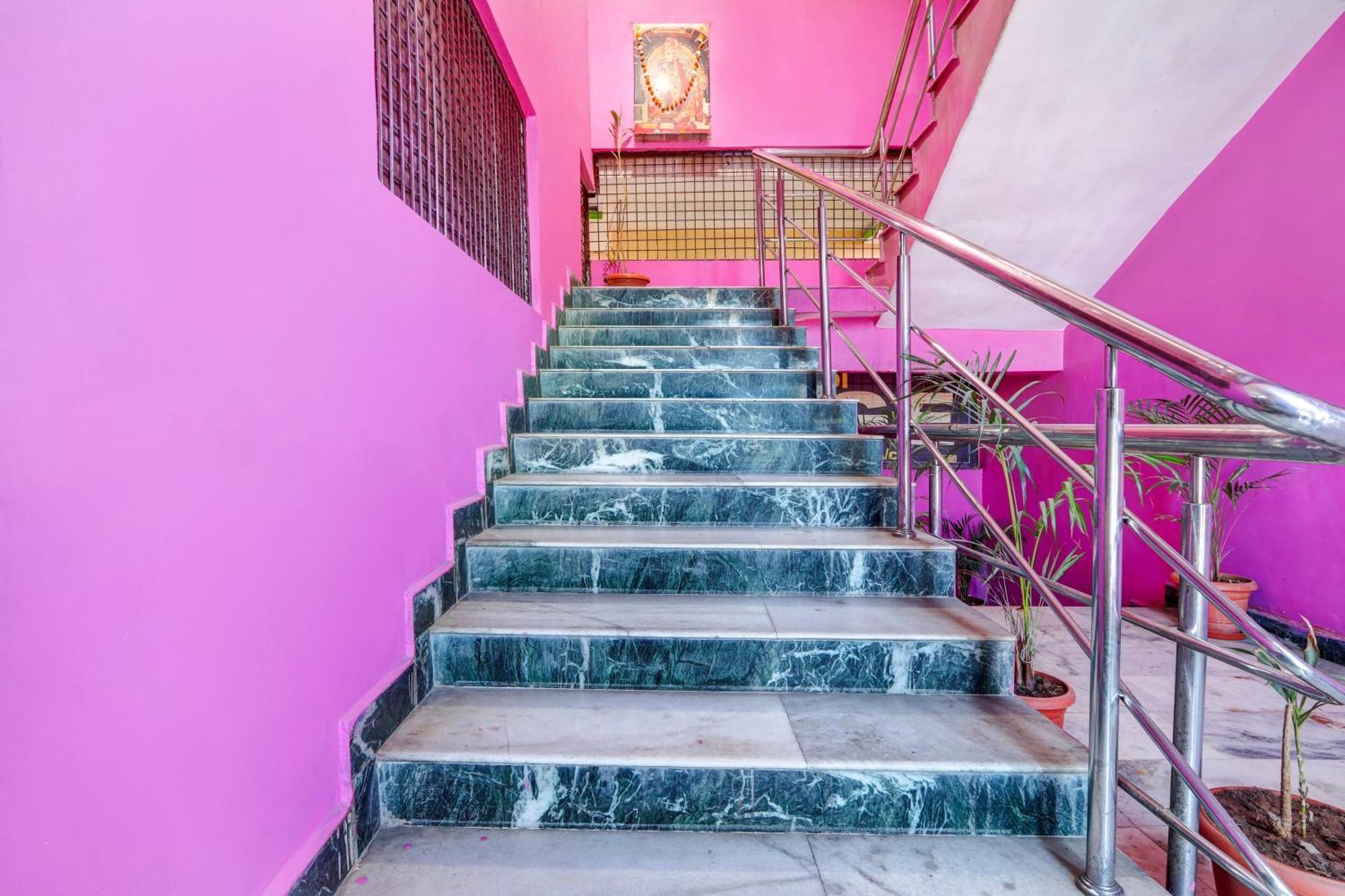 Oyo Flagship Hotel Samruddhi Lodge Nirmal  Kültér fotó